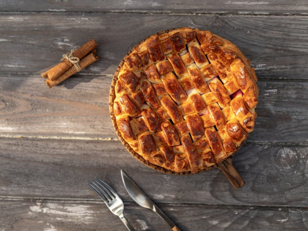 Golden Flaky Apple Pie